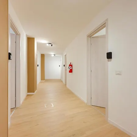 Confortevole Stanza 6 Con Bagno Privato Stazione Penzion