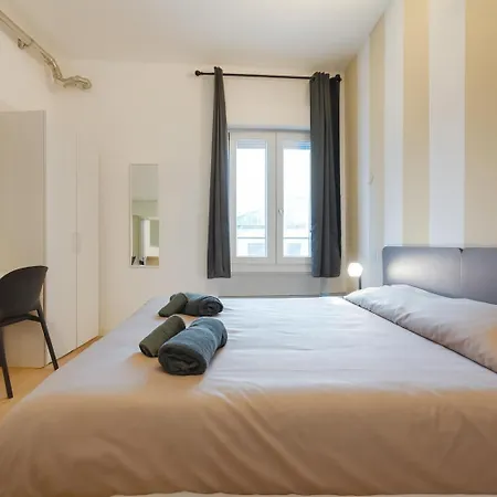 Confortevole Stanza 6 Con Bagno Privato Stazione Konukevi *